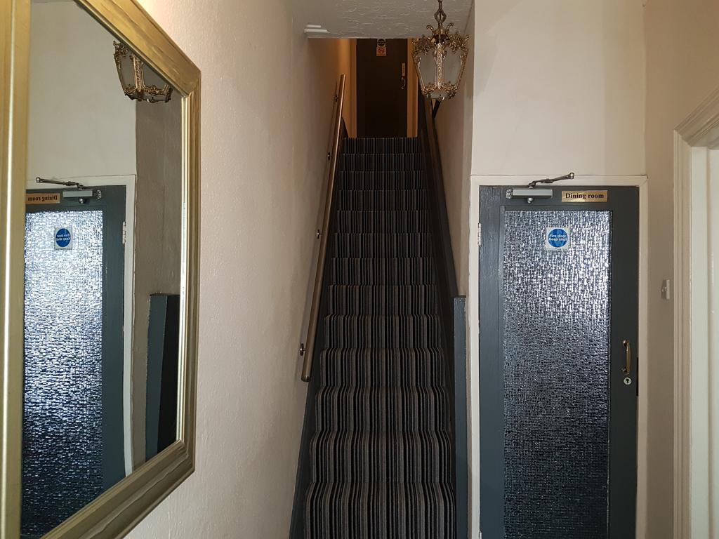 Bed and Breakfast Kings Court Families & Couples à Blackpool Extérieur photo