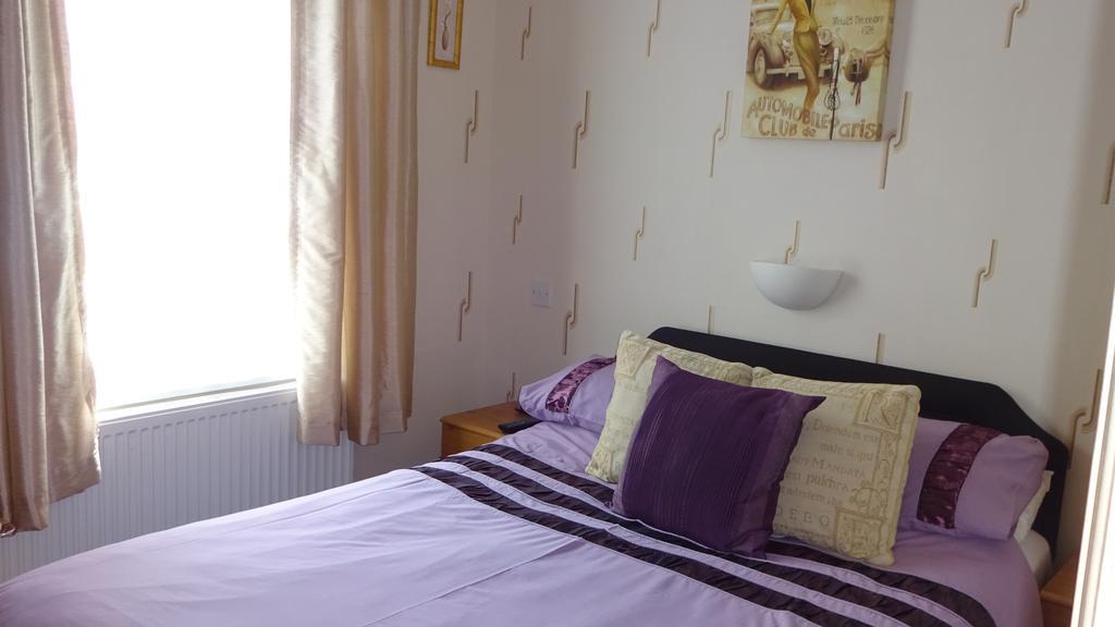Bed and Breakfast Kings Court Families & Couples à Blackpool Extérieur photo