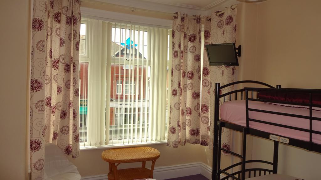 Bed and Breakfast Kings Court Families & Couples à Blackpool Extérieur photo