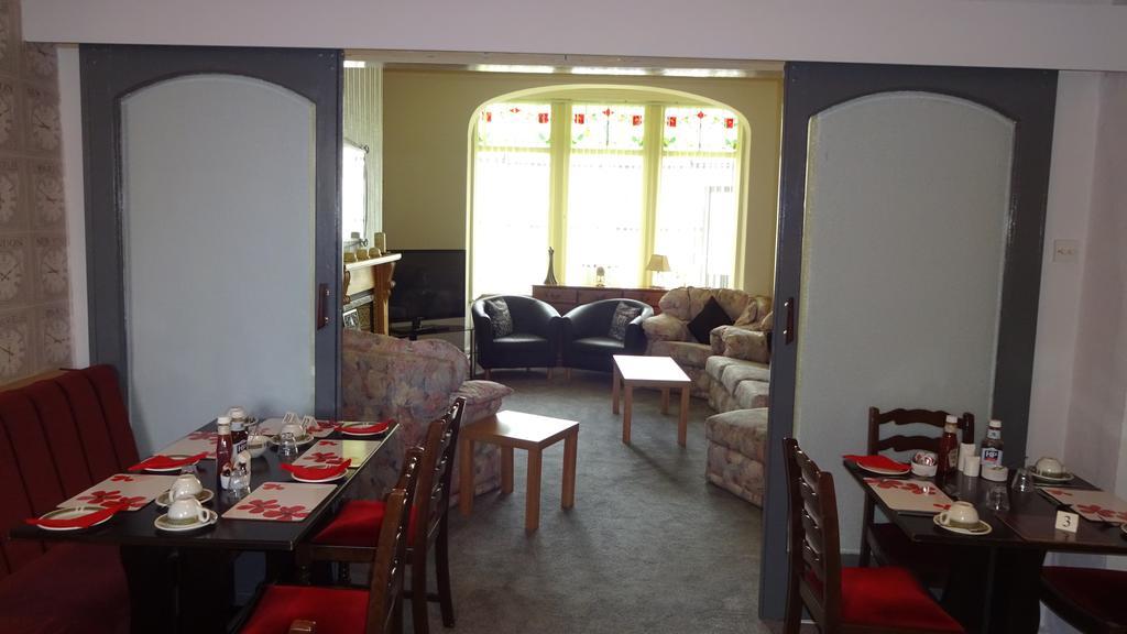 Bed and Breakfast Kings Court Families & Couples à Blackpool Extérieur photo